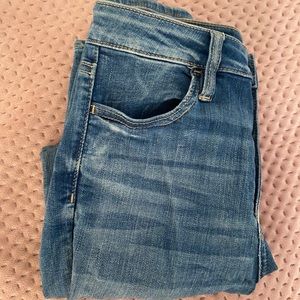 American Eagle High Waisted Jeans
